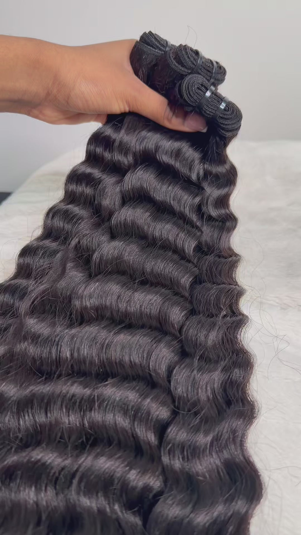 VIRGIN WAVY BUNDLES